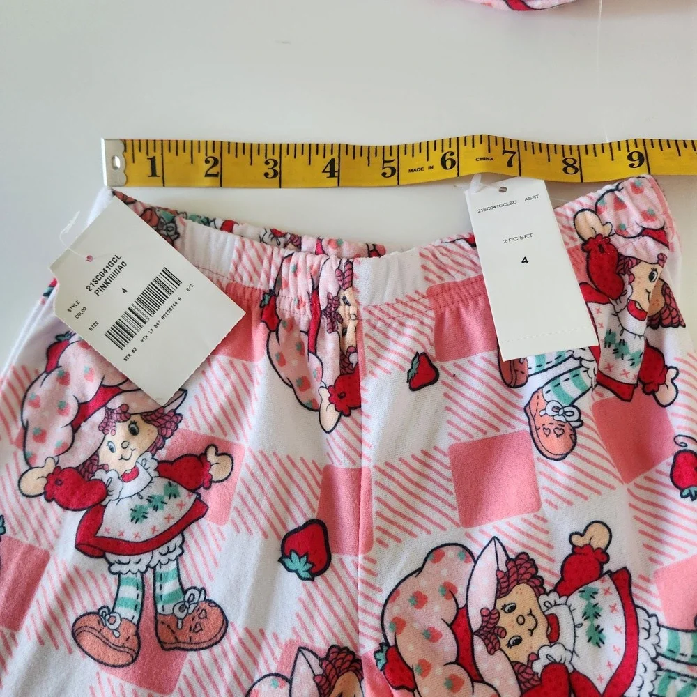 Kidcore‎ Strawberry Shortcake Pajama Set Kids Size 4 Sleepwear 2 Piece NWT